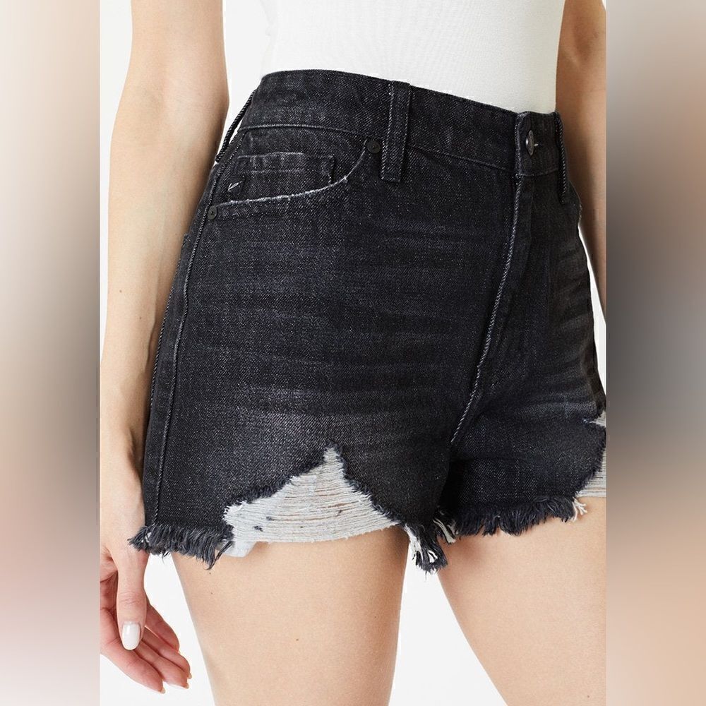 KanCan Wayne black raw hem high rise distressed shorts  11/29 NWT